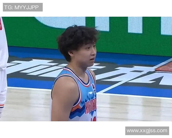 范子铭：从青涩少年到篮球场上的闪耀新星之路